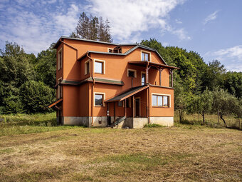 Na predaj Rodinná Villa s rozsiahlym pozemkom na SAMOTE - 4