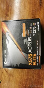 Gigabyte X570 AORUS Elite + 128GB DD$ + chip Ryzen 5800X3D - 4