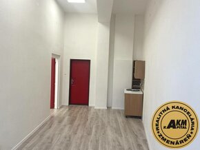 Administratívne priestory 70m2 na prenájom v centre mesta Zv - 4