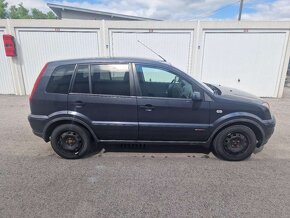 Ford Fusion 1.4 tdci rok 2008 šedá metalíza tmavá - 4