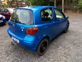 Toyota Yaris 1.0 VVT-i 50kW klima tažné el.okna 2003 - 4