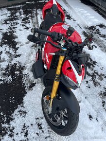 Ducati Streetfighter V4S - 4