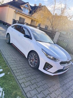 KIA PROCEED GT 150KW A/T 2021 - 4