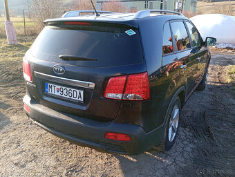 Kia Sorento - 4