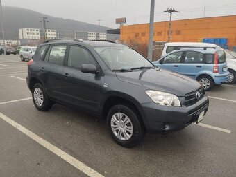 Predam toyota rav4 2.2 D-4D 4x4 - 4