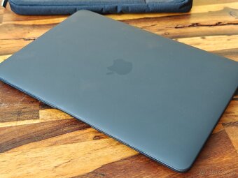 MacBook 12 - 4