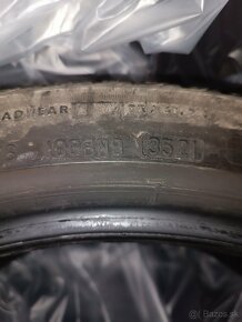 Bridgestone  245/40 R19 94W - 4