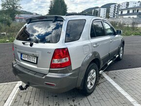 KIA Sorento 2.5 CRDi - 4