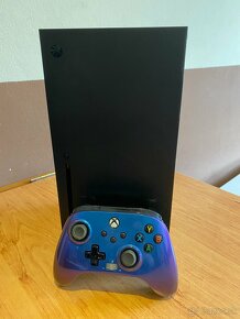 XBOX series X - 4