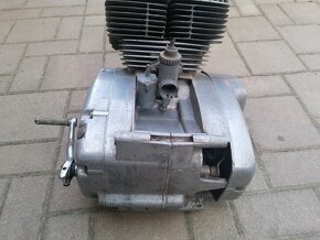 Predám motor na Jawa 350/ 634 - 4