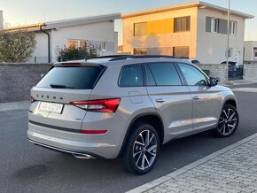 Kodiaq Sportline 4x4 7miest Nardo Grey Virtual Pano 83t. km - 4