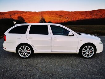 ŠKODA OCTAVIA COMBI RS 2.0TDI CR DSG+F1 125KW 170PS XENON - 4