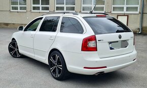 ŠKODA OCTAVIA RS 2.0 CR TDI COMBI - 4