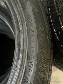 225/45R17 91H - 4