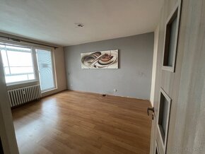 Na predaj 3 izbový najlacnejší zrekonšt.byt s výmerou 75m2BR - 4