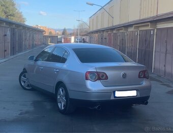 VW Passat 3.2 V6 - 4