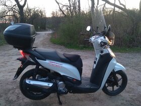 HONDA SH300i sport -kup v SR - 4