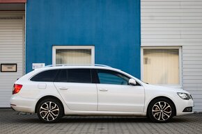 Škoda Superb Combi 2.0 TDI CR Elegance DSG - 4