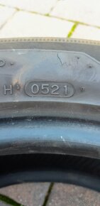 4 KS LETNE HANKOOK 215/55, R17, 98W. CENA 80 EUR. - 4