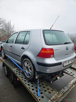 Rozpredám na náhradné diely vw golf 1.4 - 4