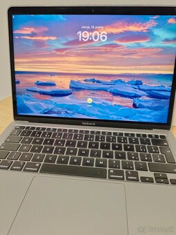 MacBook Air 13 M1 - 4