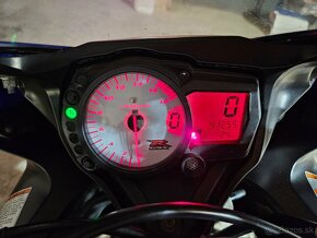 Suzuki GSX-R 600 K7 2007 - 4