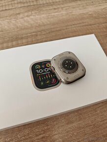 Apple Watch Ultra 2 - 4