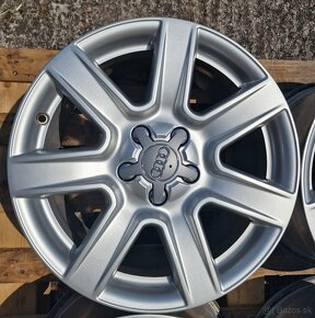 ORIGINÁL AUDI HLINÍKOVÉ DISKY 5x112 R17 - 4