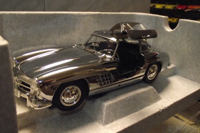 1:18 Mercedes 300 SL - 4