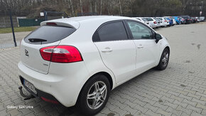 Kia Rio 1.1 CRDi EX - 4