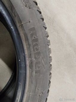 225/45R17 - 4