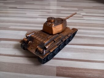 Kovový model sovietsky tank T-34 - 4