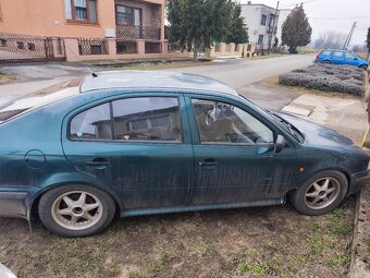 Predám škoda Octavia 1.6 55kw - 4