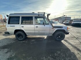 Mitsubishi Pajero Wagon - 4