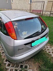 Ford Focus 1,8 - 4