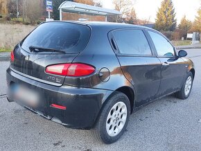 Alfa Romeo 147  1.9jtd 110kw  Manuál 6-rychlostný  Rok 2005 - 4