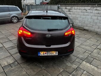 KIA CEED 2012 1.4 benzín - 4