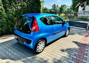 Peugeot 107 1,0 i klima Top stav benzín manuál 50 kw - 4