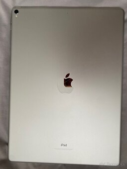 iPad Pro 12.9 (2. generácia), sivý. - 4