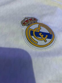 Real Madrid dres - 4