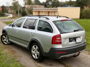 Škoda Octavia 2 Combi Scout 2.0 TDI 103 Kw - 4