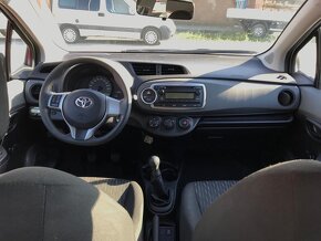 Toyota Yaris 1.0 50kW 2012 - 4