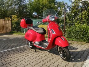 Piaggio Vespa GTS Super 125 - 4