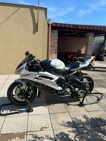 Yamaha r6 - 4