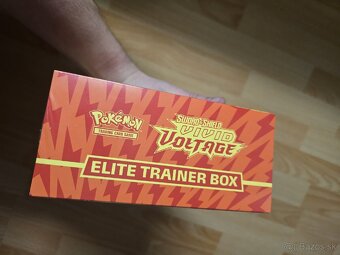 Pokemon Elite trainer box - 4