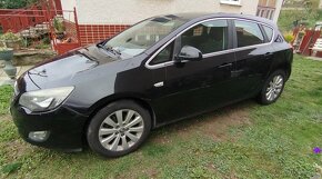 Opel Astra J 2.0 CDTI šport - 4