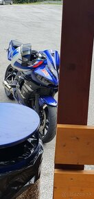 Yamaha R6 - 4