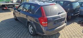 Lacno rozpredám Kia Ceed SW 2006-2012 na náhradné diely - 4