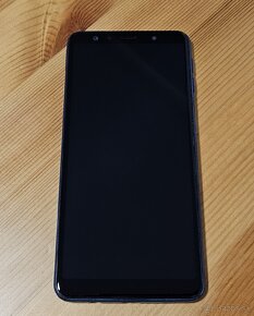 Samsung Galaxy A7 (2017) - 4