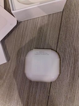 Apple AirPods 4 - 4